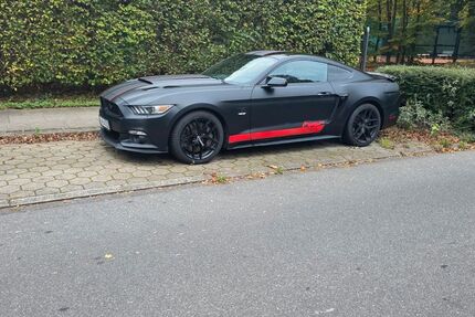 Ford Mustang 137.500 km 22.500 &euro; Hamburg 22607