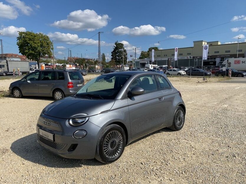 Fiat 500e 25.448 km 18.500 € Crailsheim 74564