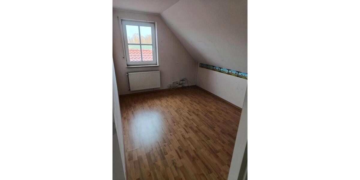 Dachgeschoßwohnung Greven - 5 Zimmer, 120 m&sup2;, 1.200&euro; | Angebot:26062566