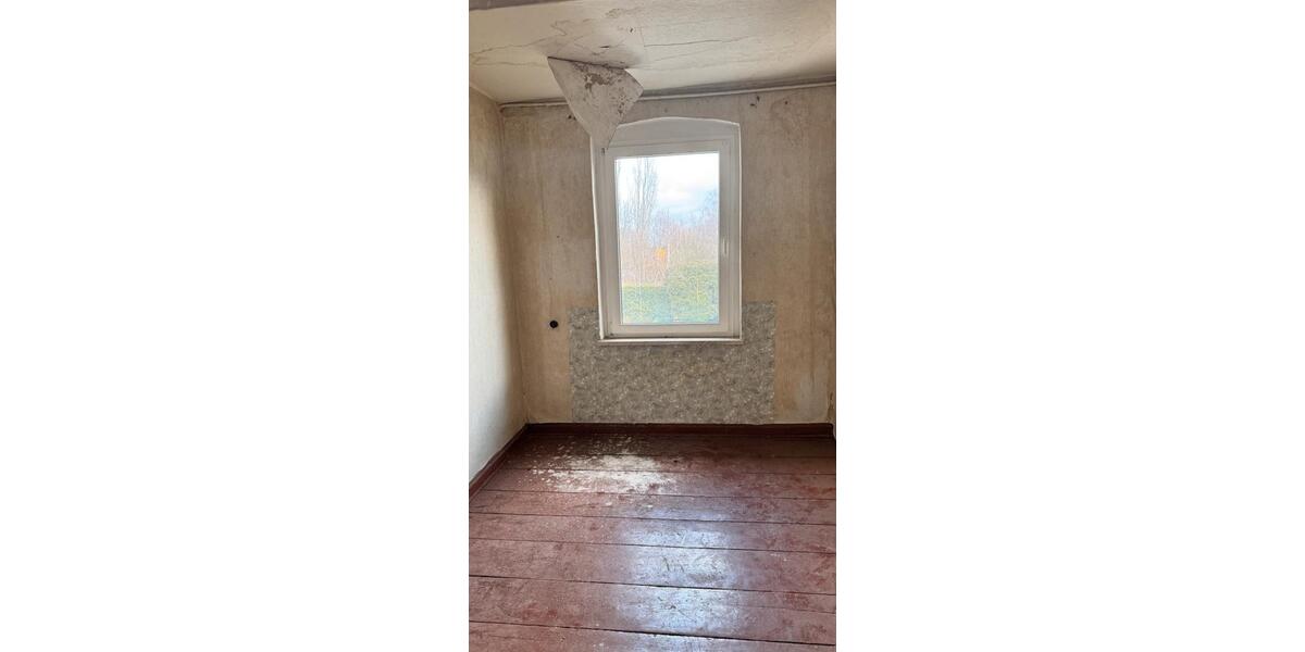 Doppelhaushälfte Helbra - 5 Zimmer, 100 m&sup2;, 35.000&euro; | Angebot:26846457