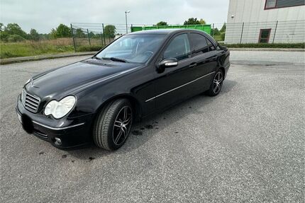 Mercedes C 200