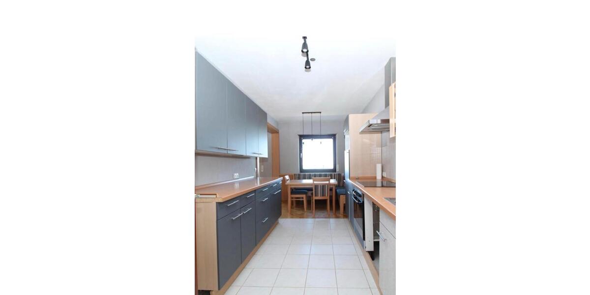 Etagenwohnung Lampertheim - 3 Zimmer, 70 m&sup2;, 1.170&euro; | Angebot:25045929