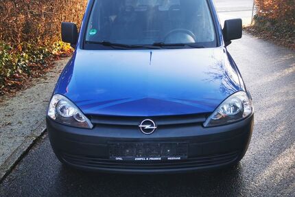 Opel Combo 208.000 km 2.900 &euro; Großräschen 01983