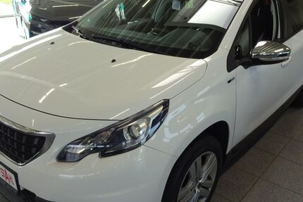Peugeot 2008 98.000 km 8.900 &euro; Werl 59457