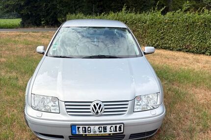 VW Bora 121.500 km 3.750 &euro; Wesel 46485