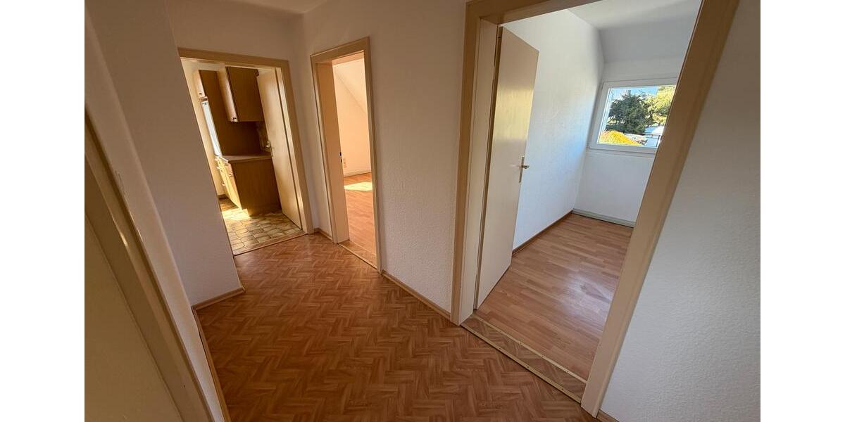 Dachgeschoßwohnung Naila - 2 Zimmer, 49 m&sup2;, 390&euro; | Angebot:26409172