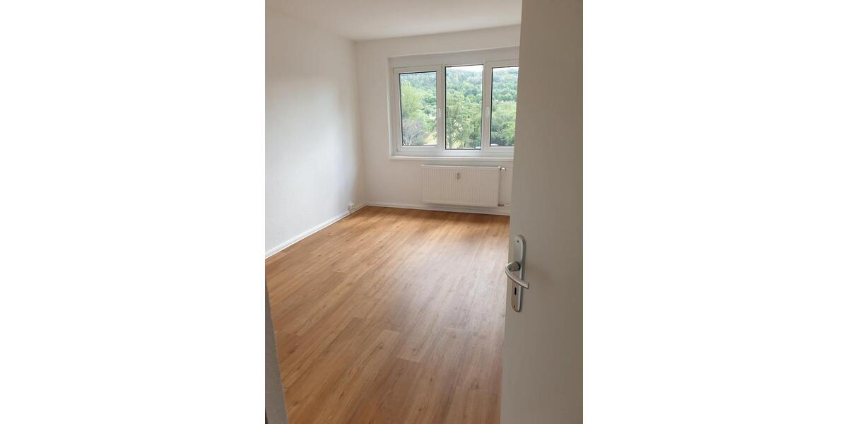 Etagenwohnung Ballenstedt - 4 Zimmer, 88 m&sup2;, 615&euro; | Angebot:26276166