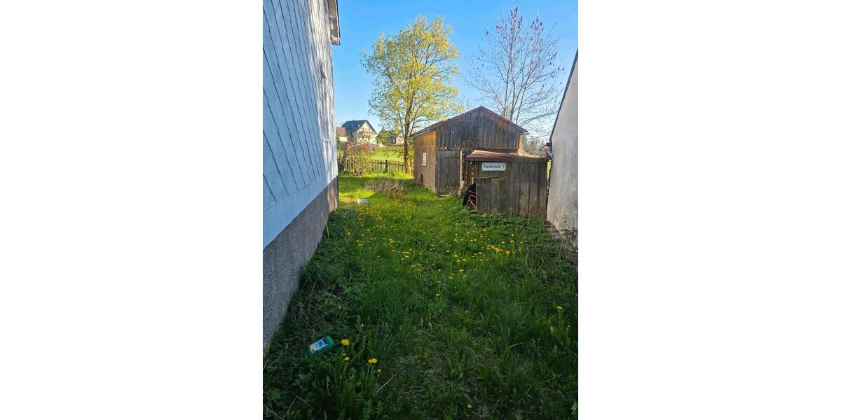 Einfamilienhaus Helmbrechts - 10 Zimmer, 200 m&sup2;, 170.000&euro; | Angebot:24239247