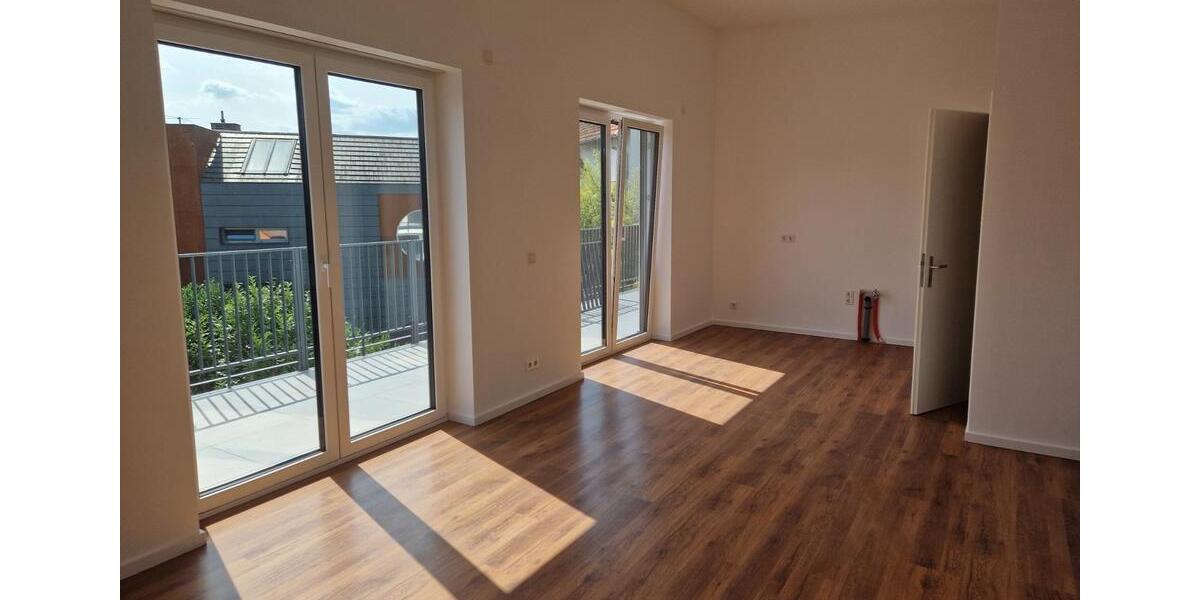 NeubauGeschmackvolle 3-Zimmer-Penthouse Wohnung Terrass+ Aufzug 3 zimmer