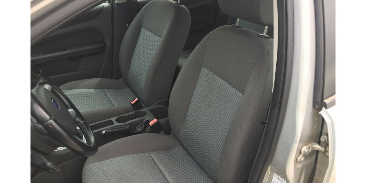 Ford Focus Klima, AHK.,Tüv Neu! 198.000 km 2.250 &euro; Himmelkron 95502