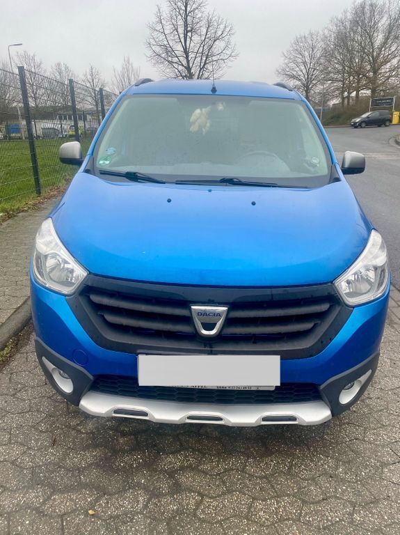 Dacia Lodgy 112.500 km 7.490 € Berg 53505