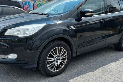 Ford Kuga 245.000 km 5.500 &euro; Berlin 12057