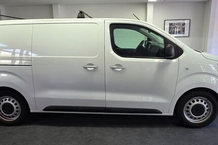 Opel Vivaro 44.000 km 14.700 &euro; Asperg/Ludwigsburg bei Stuttgart 71679