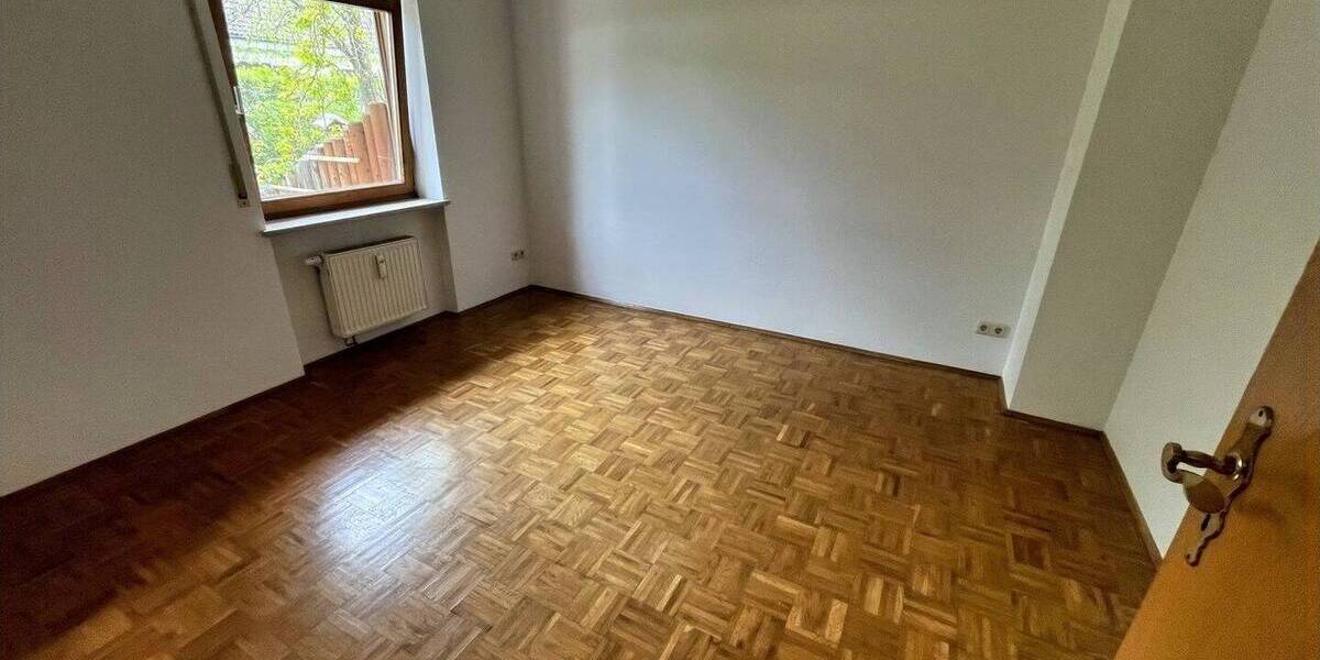Etagenwohnung Freilassing - 2 Zimmer, 49 m&sup2;, 199.000&euro; | Angebot:26319643