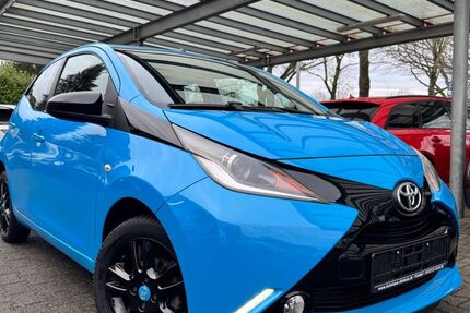 Toyota Aygo (X) 68.000 km 7.900 &euro; Krefeld 47799