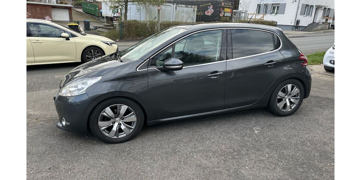 Peugeot 208 182.500 km 3.250 &euro; Siegen 57078
