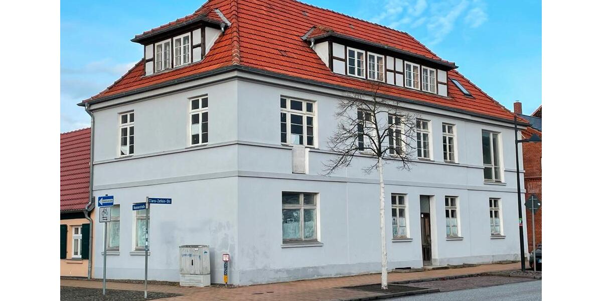 Mehrfamilienhaus, Wohnhaus Ludwigslust - 10 Zimmer, 340 m&sup2;, 280.000&euro; | Angebot:8639972