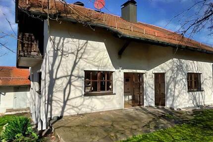 Haus Wiesenfelden - 7 Zimmer, 136 m&sup2;, 339.000&euro; | Angebot:26657067
