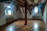 Dachgeschoßwohnung Hungen - 5 Zimmer, 140 m&sup2;, 195.000&euro; | Angebot:26866328
