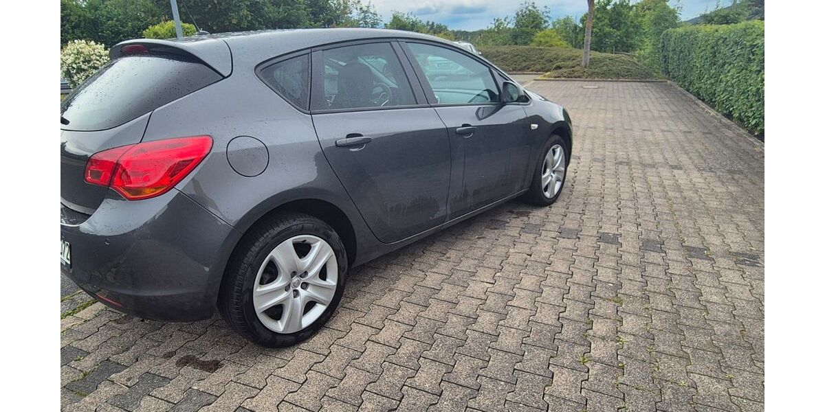 Opel Astra 19.900 km 6.999 &euro; Bad Honnef 53604
