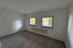 Erste eigene Wohnung? Kleine, aber gemütliche 2,5-Raum Dachgeschoßwohnung erwartet Sie!