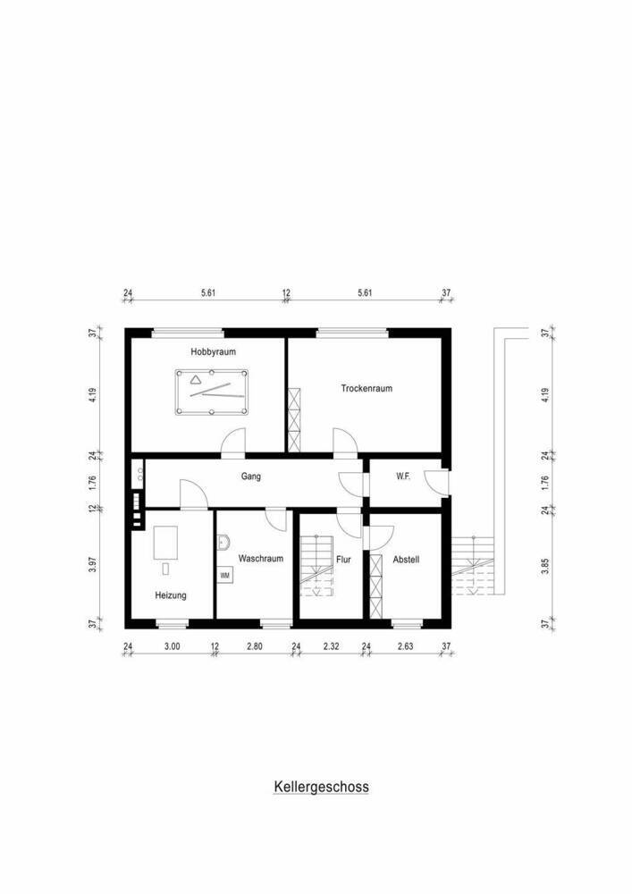 Großes Zweifamilienhaus mit schönem Garten in beliebter Wohnlage