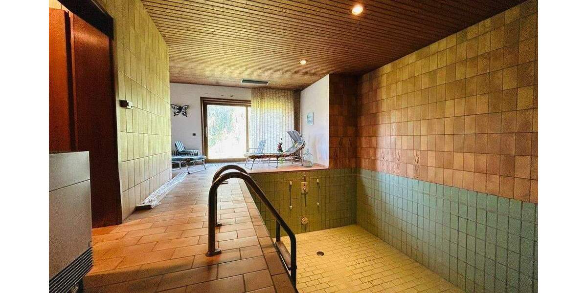 Einfamilienhaus Oldendorf - 5 Zimmer, 245 m&sup2;, 250.000&euro; | Angebot:25668493