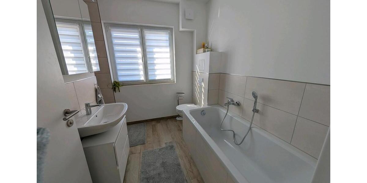 Doppelhaushälfte Barleben - 4.5 Zimmer, 128 m&sup2;, 1.679&euro; | Angebot:25392002