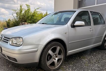 VW Golf 224.471 km 1.490 &euro; Heustreu 97618