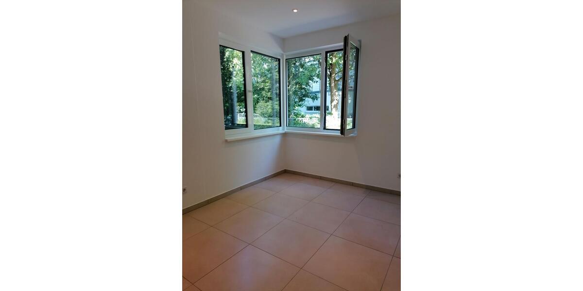 Hochparterre Bad Oeynhausen Rehme - 3 Zimmer, 152 m&sup2;, 1.600&euro; | Angebot:26348995