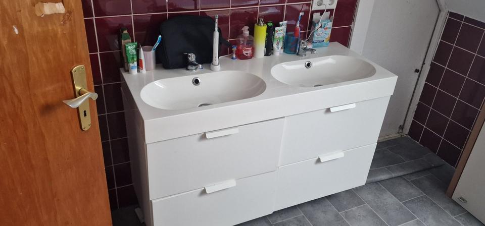 Idyllisches gelegenes Haus mit großem Garten und Kaminofen 8 zimmer