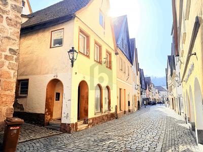 AUSBAUPROJEKT FÜR MODERNES STUDENTENWOHNEN - Mehrfamilienhaus, Wohnhaus Kulmbach Blaich | Angebot:26276469