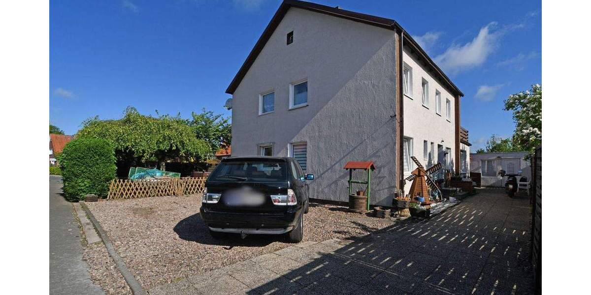 Zweifamilienhaus mit Einliegerwohnung 8 zimmer