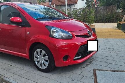 Toyota Aygo (X) 137.000 km 3.400 &euro; Nürnberg 90429