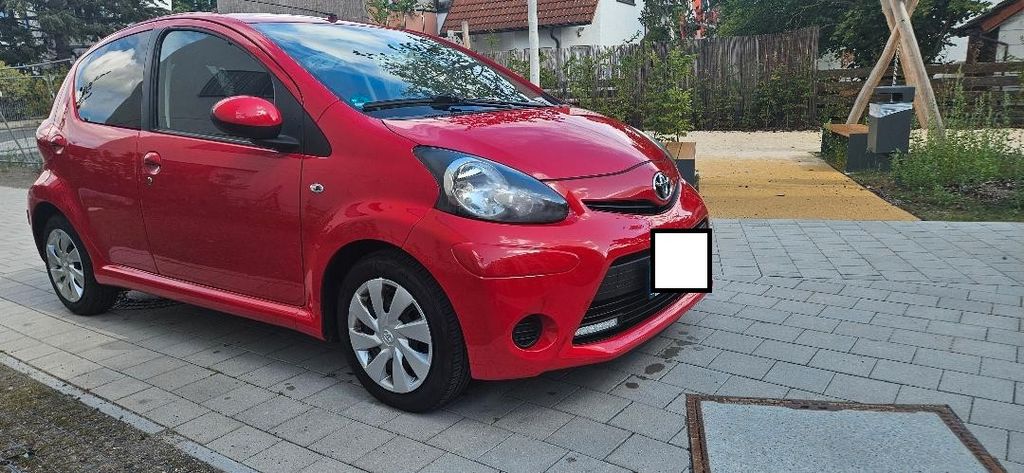 Toyota Aygo (X) 137.000 km 3.400 &euro; Nürnberg 90429