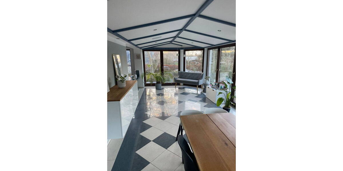 Mehrfamilienhaus, Wohnhaus Flensburg Friesischer Berg - 7 Zimmer, 273 m&sup2;, 790.000&euro; | Angebot:26218208