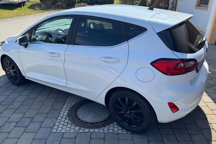 Ford Fiesta 77.500 km 10.990 &euro; Bidingen 87651