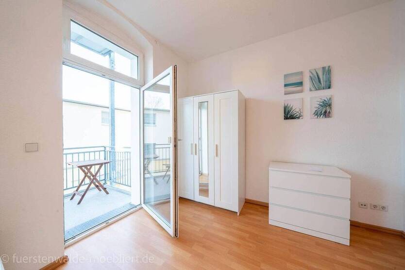 Sanierter Altbau - 3 Zimmer Balkon ruhig, zentral und top geschnitten