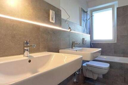 Am Kanal Spazierengehen 3 zimmer