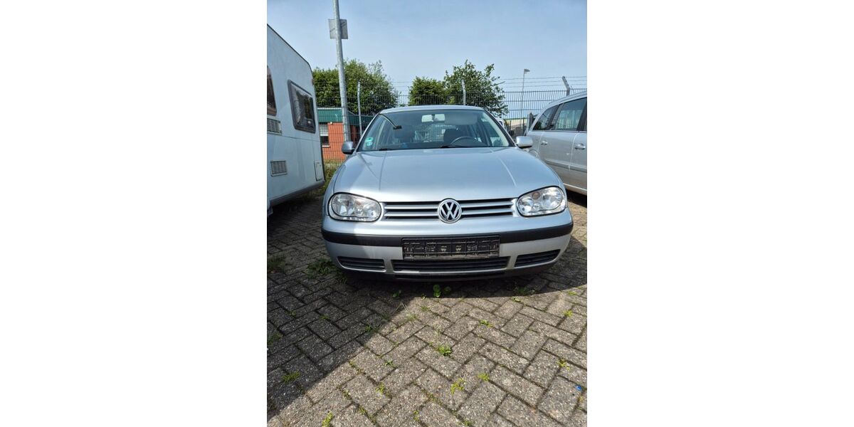 VW Golf 194.195 km 550 &euro; Lingen 49808