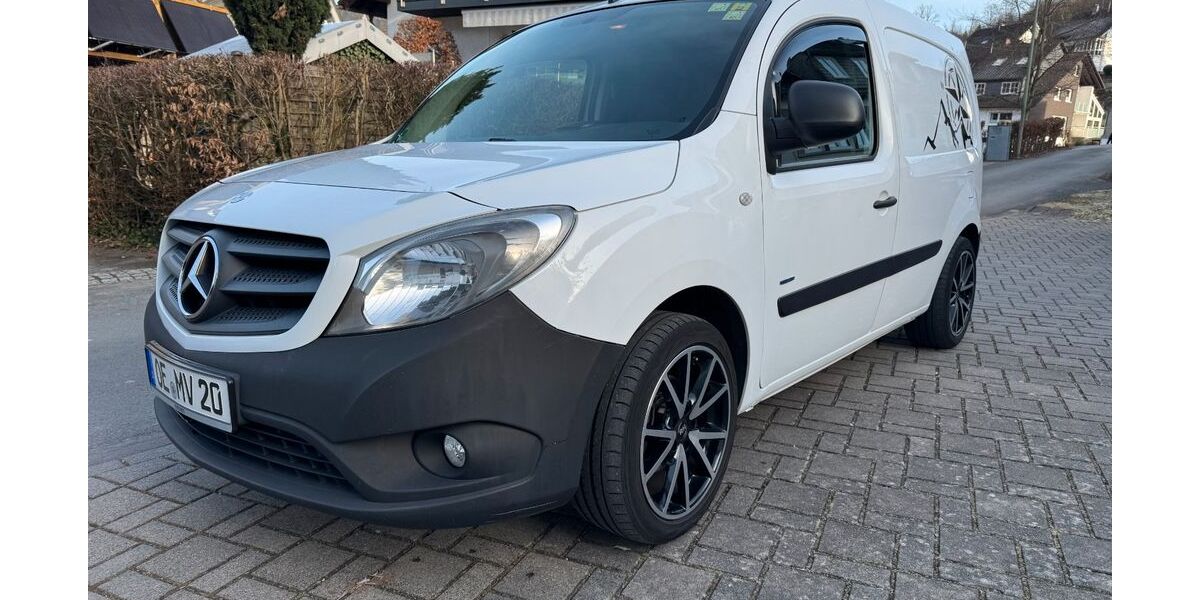Mercedes-Benz Citan 152.217 km 8.950 &euro; Lennestadt 57368
