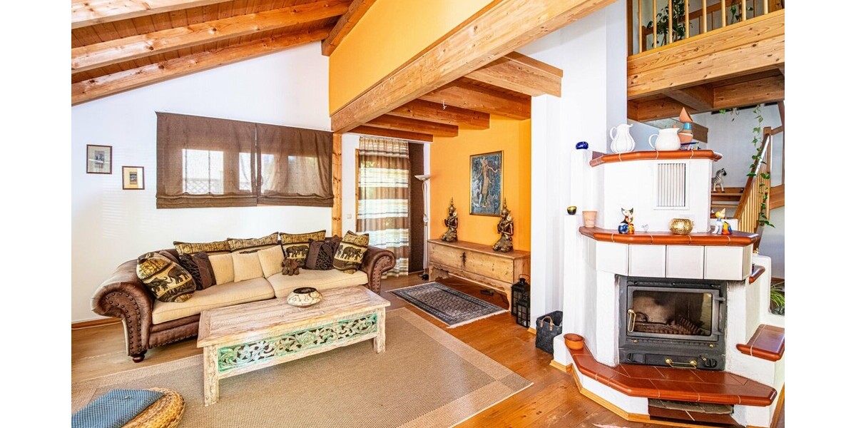 Wohnen im Grünen - Charmantes Holzhaus mit Wintergarten, Galerie und idyllischem Garten - Einfamilienhaus Neukirchen beim Heiligen Blut | Angebot:26948792