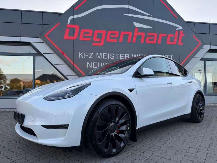 Tesla Model Y 70.423 km 36.990 € Mönchhagen 18182