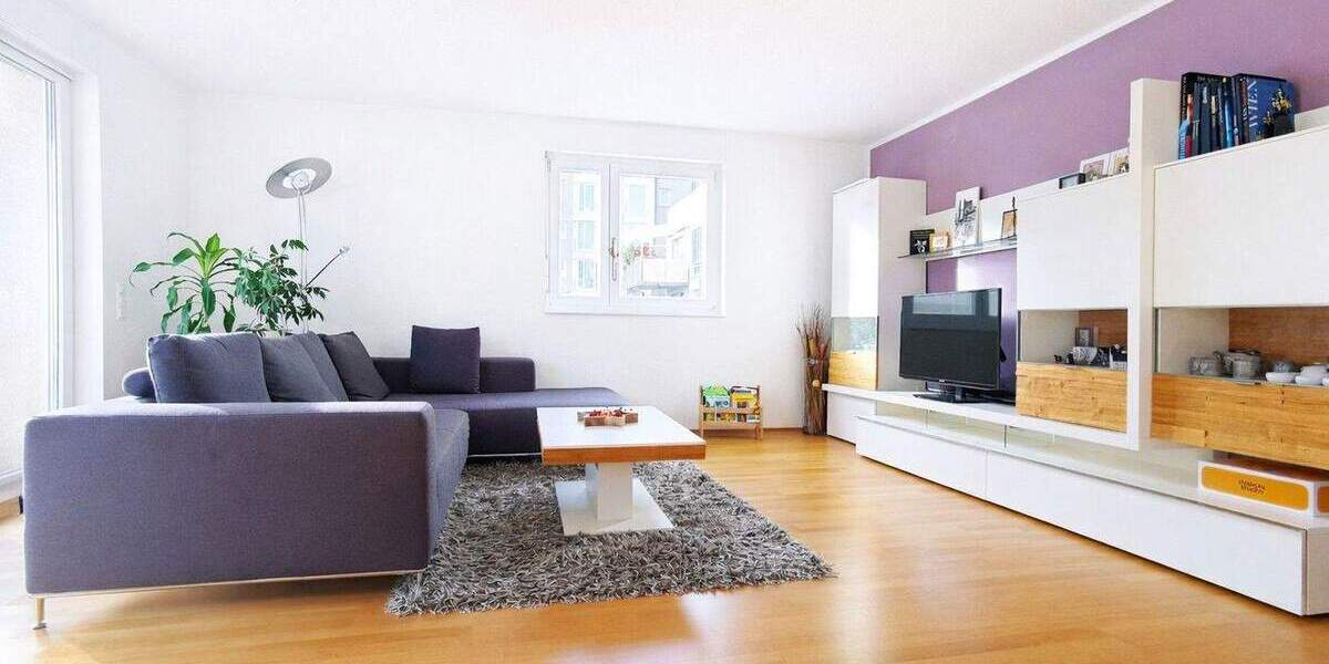 Sonnige 4-Zimmer-Wohnung mit 2 Süd-West-Balkonen in Top-Lage von Echterdingen - provisionsfrei 4 zimmer