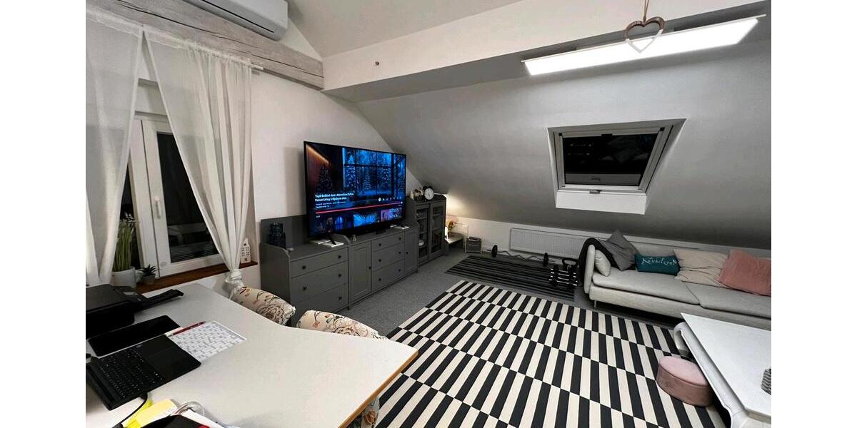 Dachgeschoßwohnung Stutensee - 3 Zimmer, 84 m&sup2;, 278.000&euro; | Angebot:24518069