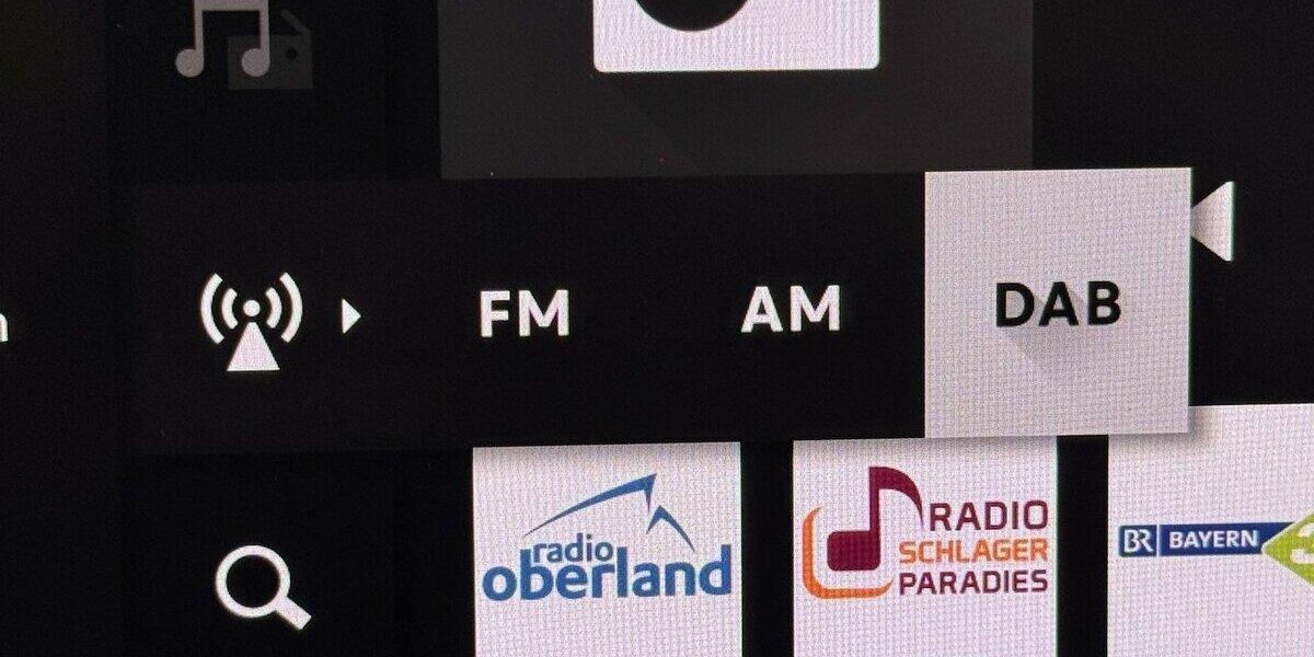 Citroen C4 Puretech 130 PLUS LED CAM Sitzheizung 25.850 km 15.220 &euro; Lich 35423