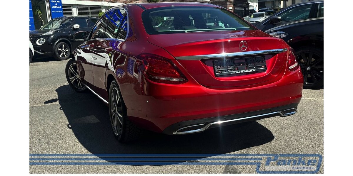 Mercedes-Benz C 180 CGI Lim. Aut.*SchiebD*HUD*LED*PDC*Memo*SH 50.435 km 17.990 &euro; Berlin 13187