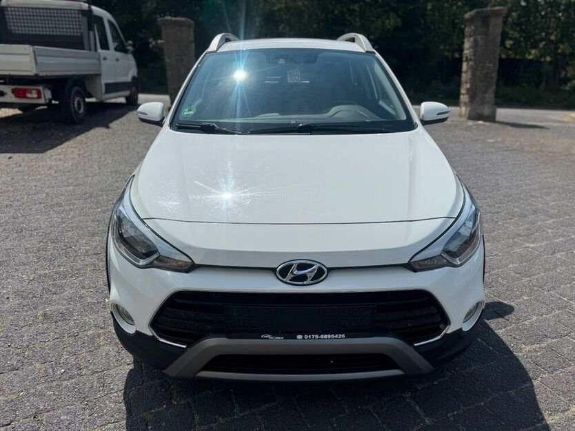 i20