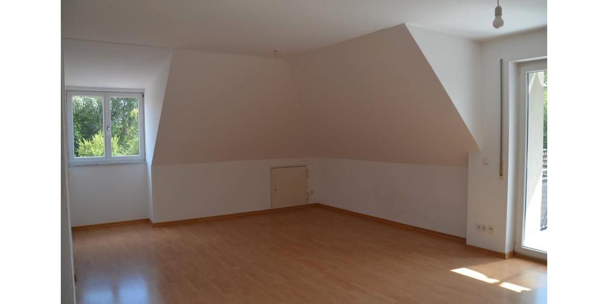 Dachgeschoßwohnung Freilassing - 2 Zimmer, 63 m&sup2;, 285.000&euro; | Angebot:27116817