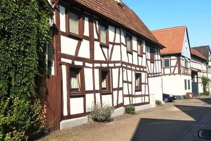 Haus Rodheim v.d.H. Rodheim vor der Höhe - 11 Zimmer, 315 m&sup2;, 405.000&euro; | Angebot:26396806